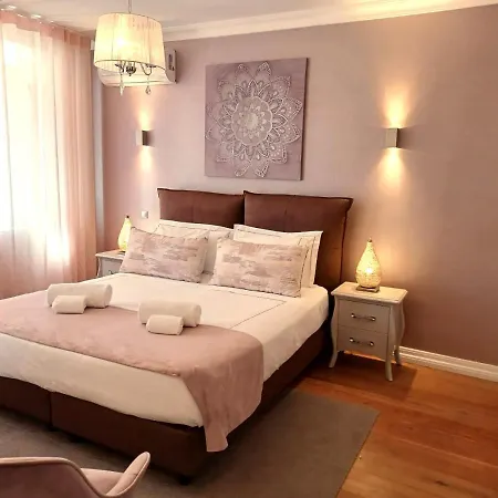 Zawaia Bed & Breakfast Lagos