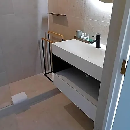 Nocleg ze śniadaniem Zawaia 4*