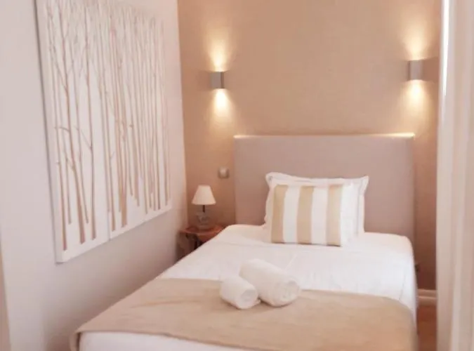 Zawaia Bed and Breakfast Λάγος